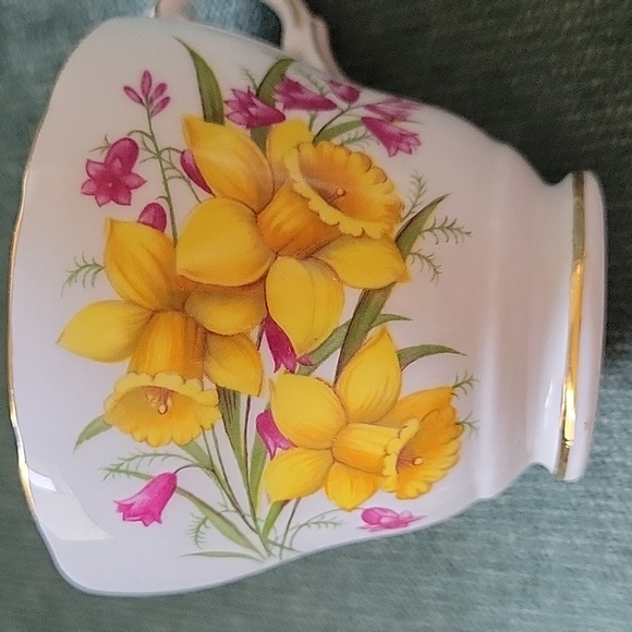 Tea cup - Picture 5 of 7